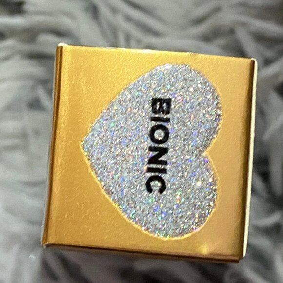 Too Faced Throwback METALLIC SPARKLE Lipstick - bionic - Picture 3 of 8